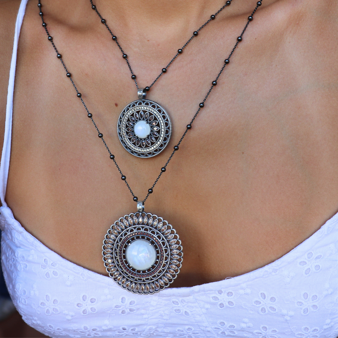 Collares