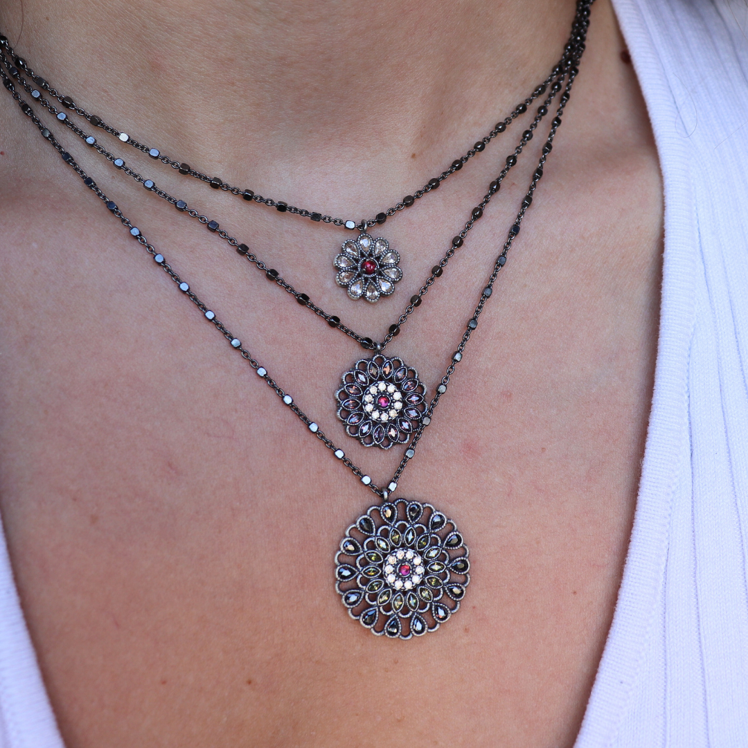 C955 COLGANTE PLATA GRANATE, PERAS CIRCONITAS CAVA