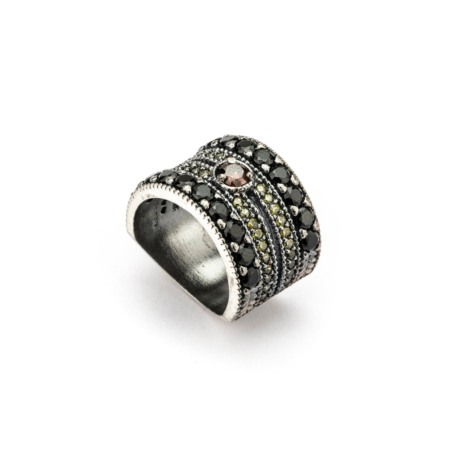 15611 ANILLO ANCHO PLATA, CIRCONITA BROWN, VERDE OLIVA Y ESPINELAS