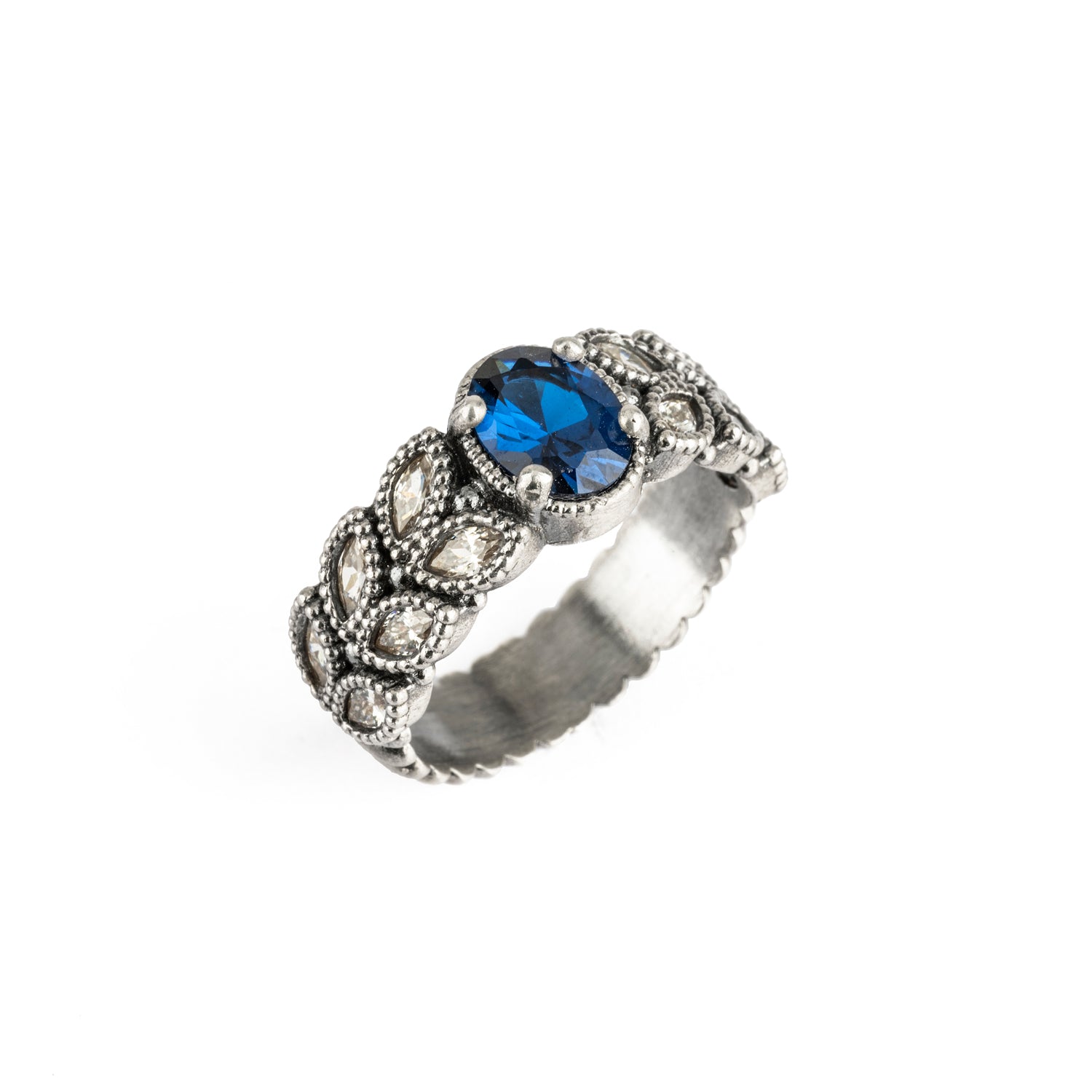 Anillo plata elegante mediano