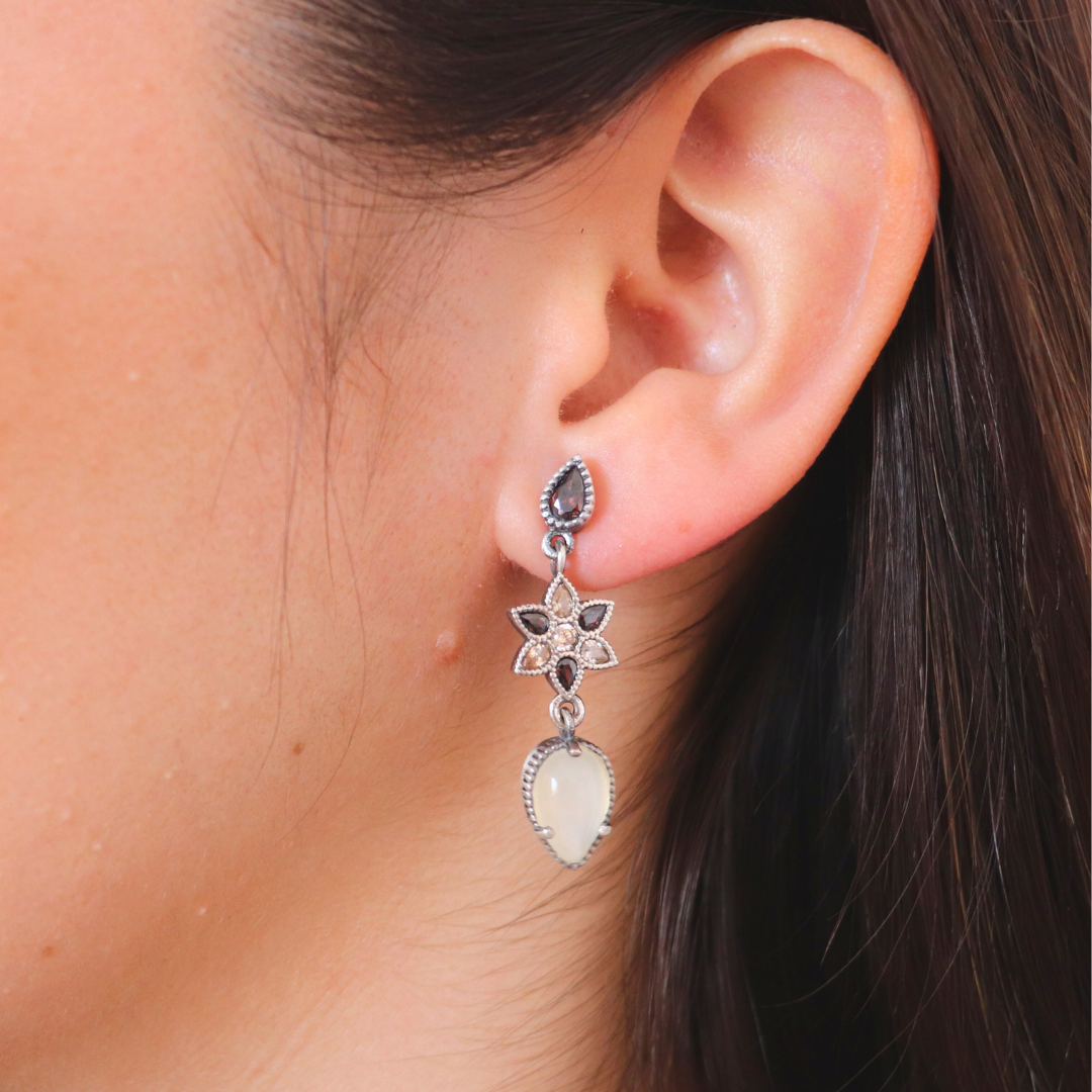 C891 COLGANTE PLATA MACRAMÉ CIRCONITAS OVALES MINI CAVA
