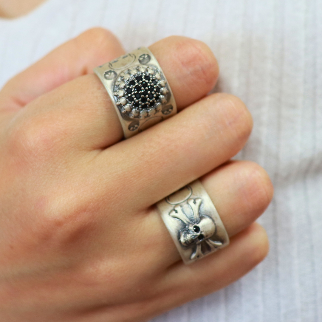 Anillo Ancho Calavera Plata