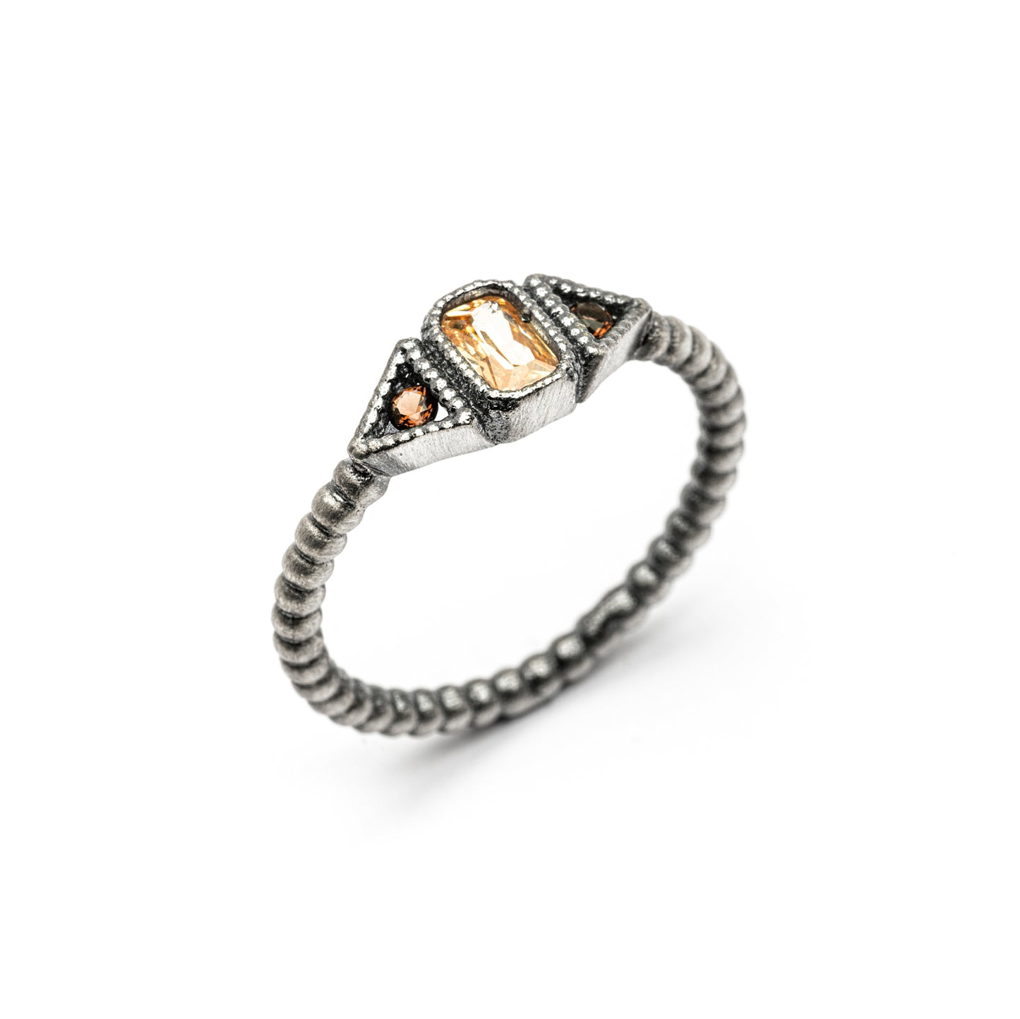 15532 ANILLO PLATA CIRCONITA OCTOGONAL CAVA, TRIÁNGULOS LATERALES CIRCONITAS BROWN