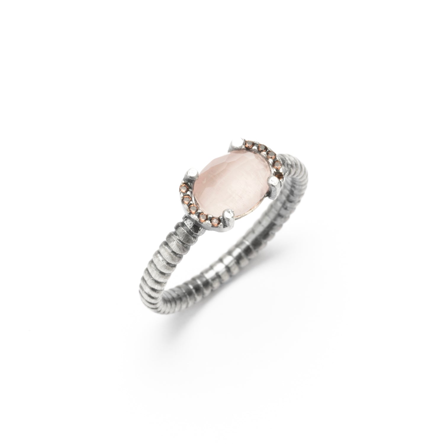 anillo pequeño plata ojo de gato rosa, circo brown