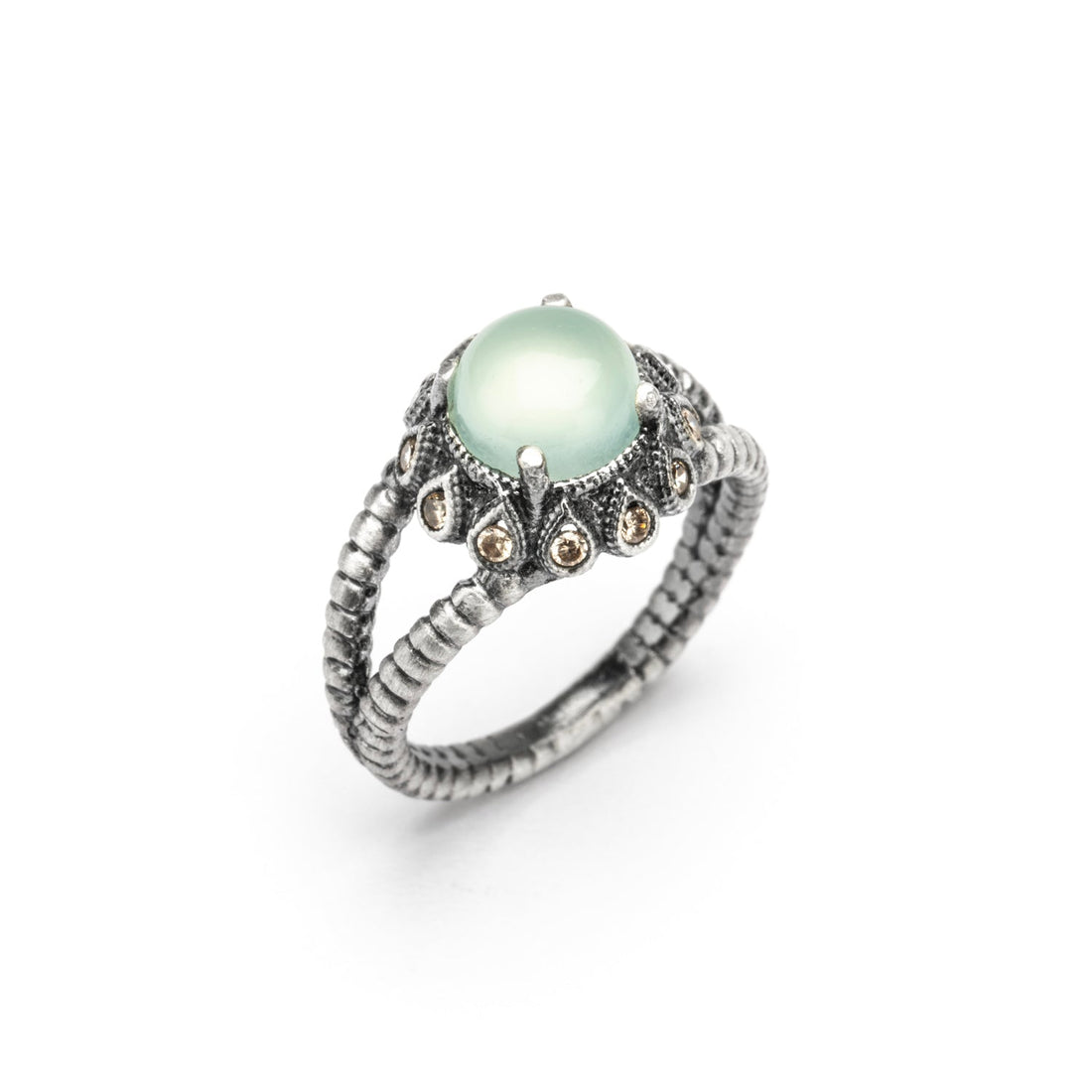 anillo plata pequeño calcedonia redonda, gotas cava