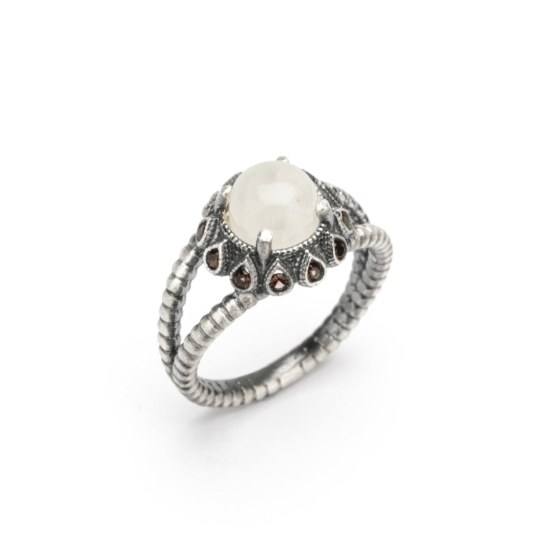 anillo plata pequeño piedra luna redonda, gotas brown