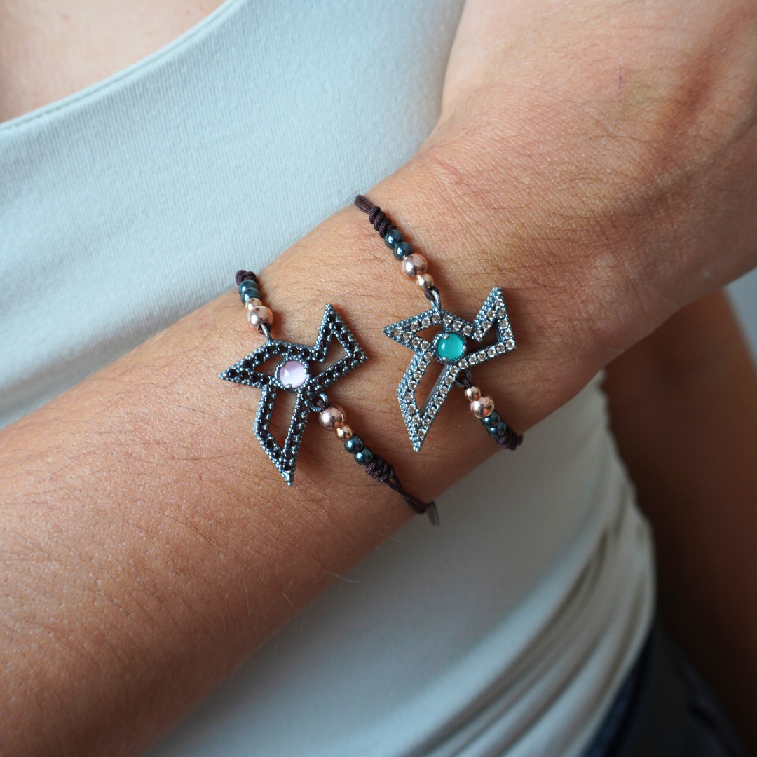 Pulsera Macramé Pajarita Plata Piedra Central