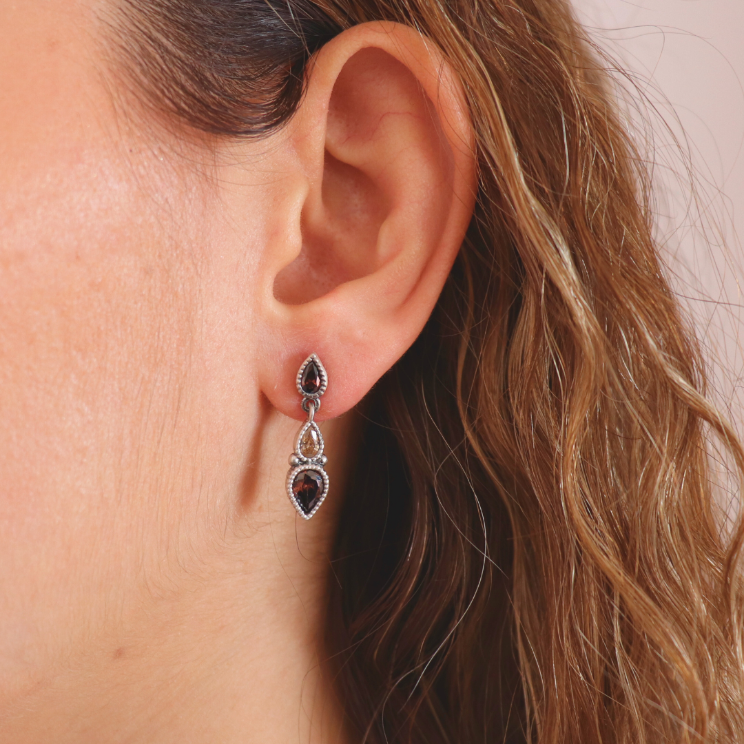 P1123 PENDIENTES CIRCONITAS LÁGRIMAS BROWN, CAVA