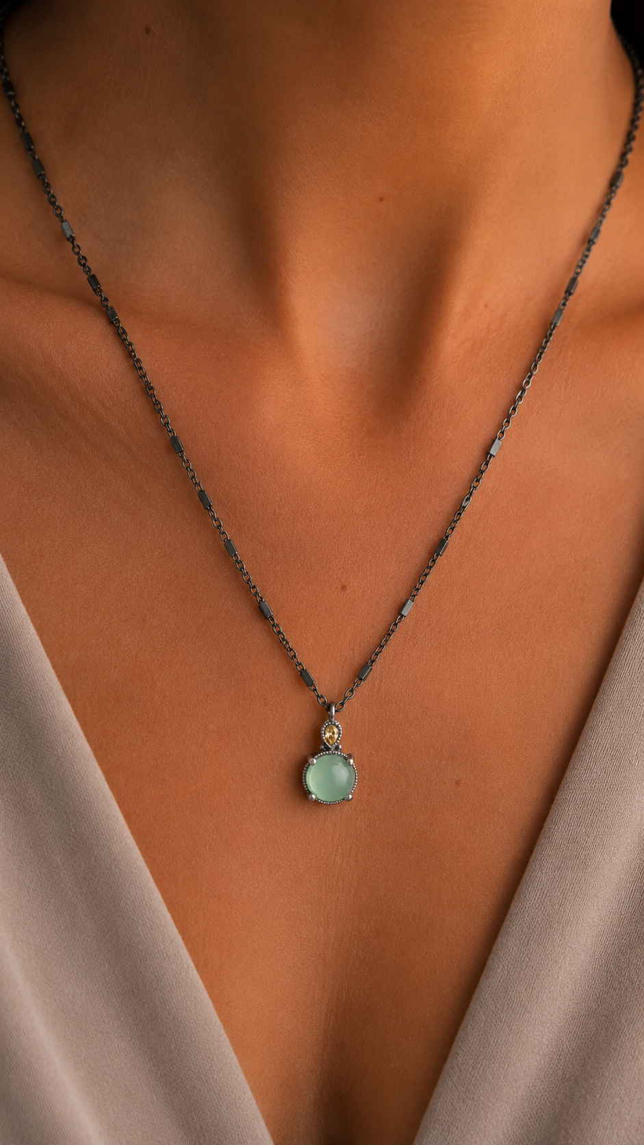 Small silver pendant with chalcedony and champagne drop
