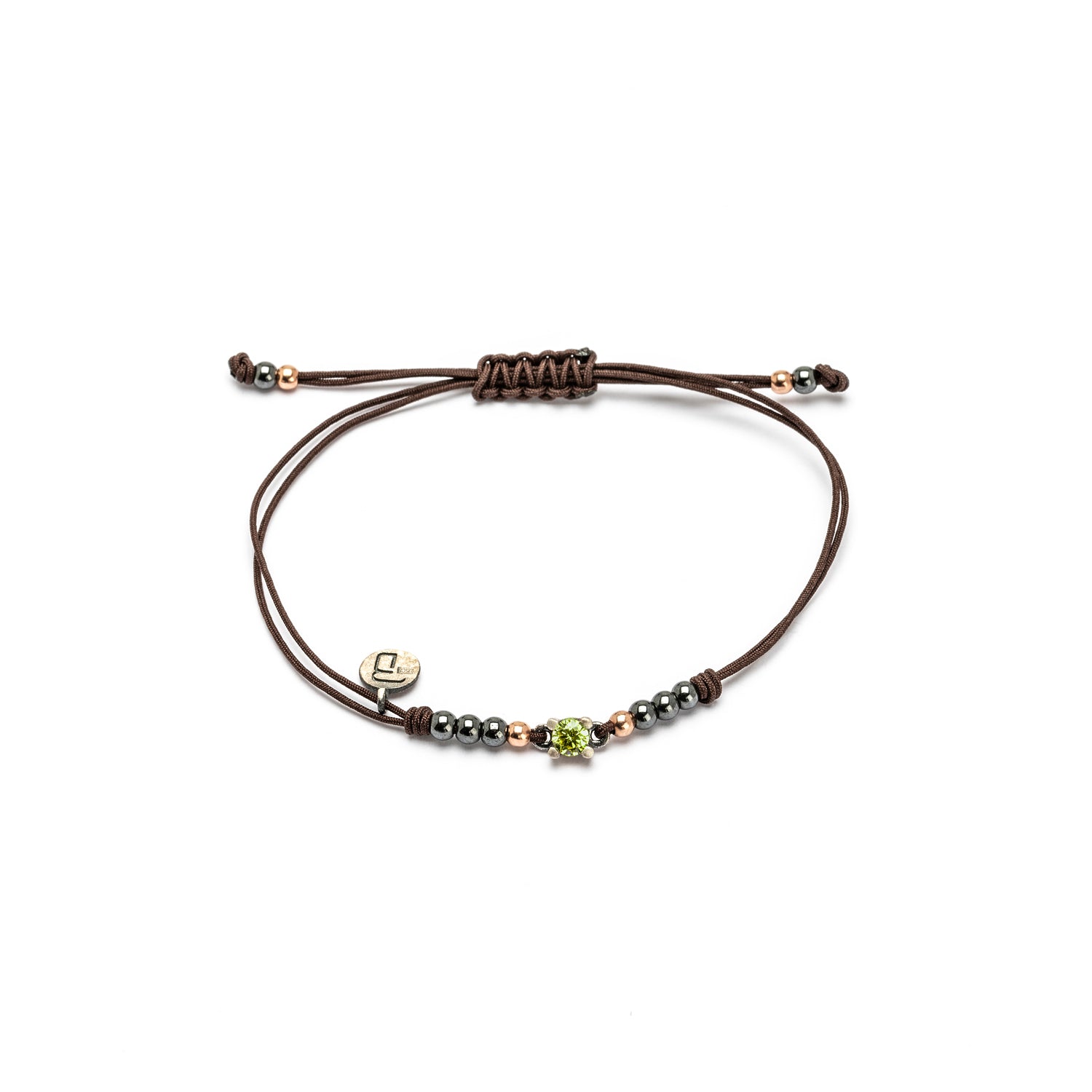 MA-479 PULSERA MACRAMÉ PLATA GRAPAS CIRCONITA VERDE, HEMATITES