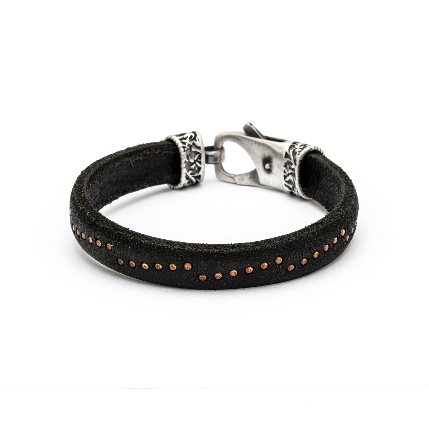 Pulsera cuero marrón oscuro plata tachuelas diagonal